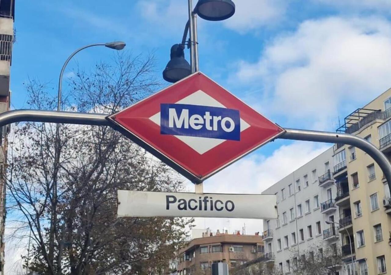 Nuevo 5 Personas Super Centrico Retiro Lujo Madri Exterior foto